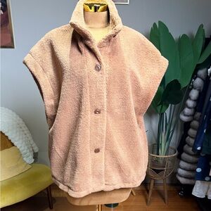 Cozy Tan Sleeveless Fleece Vest